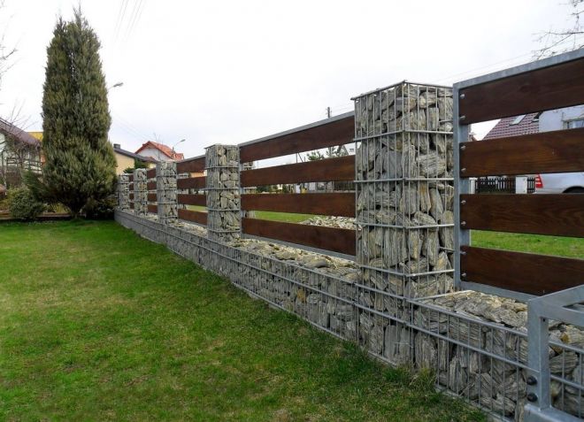 картинка Забор из габиона от интернет-магазина природного камня "Аквилон"