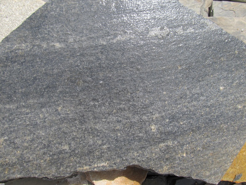 картинка Златолит черный от интернет-магазина природного камня "Аквилон"