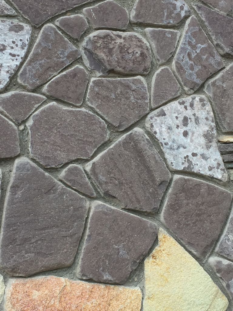картинка Песчаник шоколадный галтованый от интернет-магазина природного камня "Аквилон"